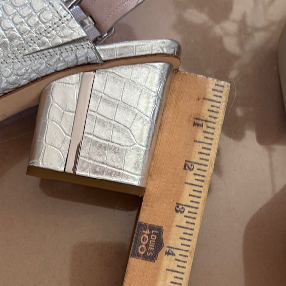 Via Spiga Metallic Croc-Embossed Sandals Sz 8.5 - Picture 3 of 5